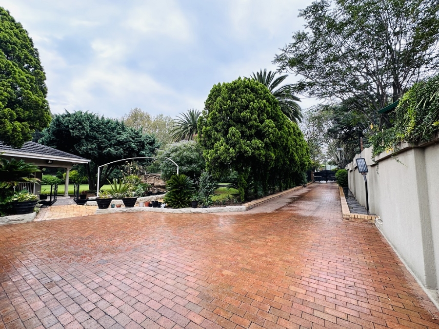 4 Bedroom Property for Sale in Lambton Gauteng