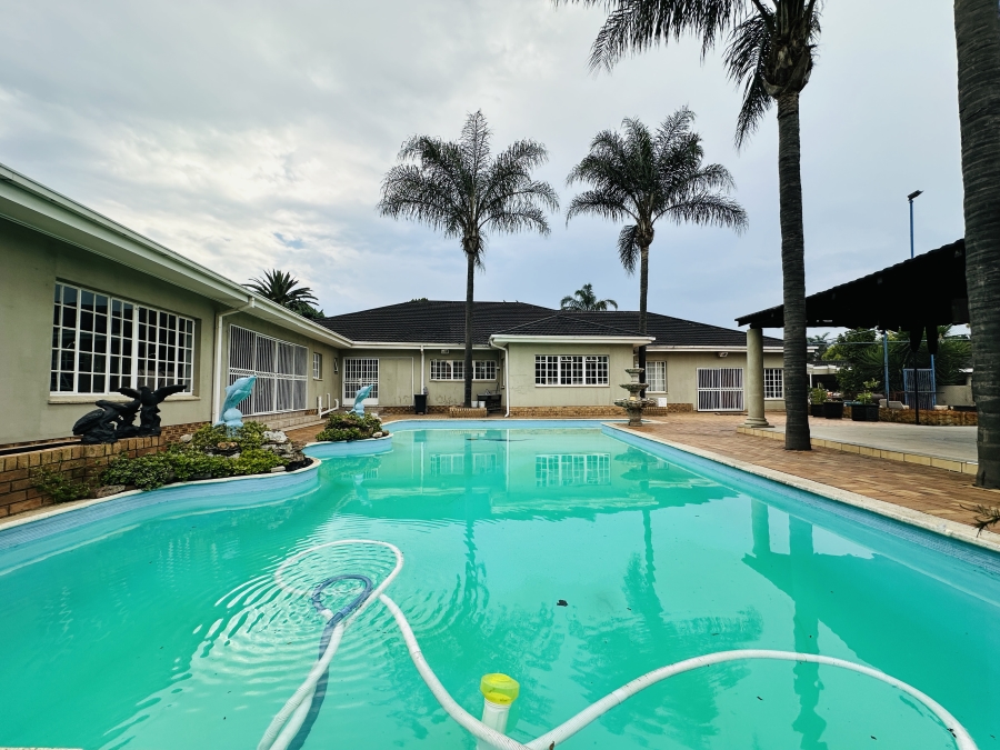 4 Bedroom Property for Sale in Lambton Gauteng