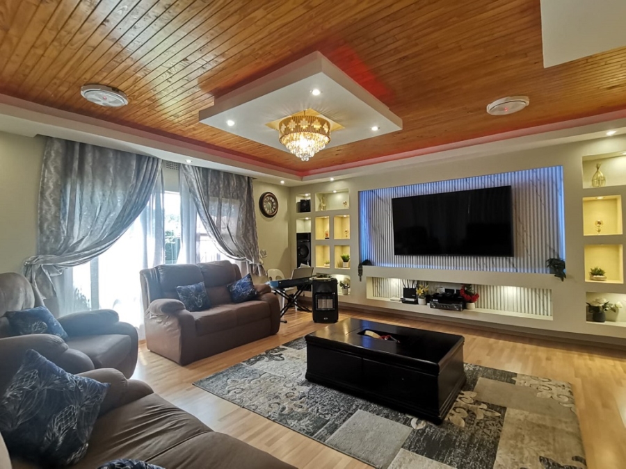 4 Bedroom Property for Sale in Brackenhurst Gauteng