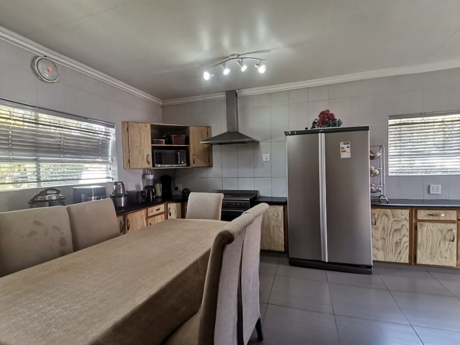 4 Bedroom Property for Sale in Brackenhurst Gauteng