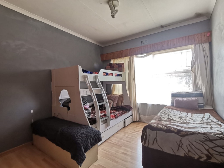 4 Bedroom Property for Sale in Brackenhurst Gauteng