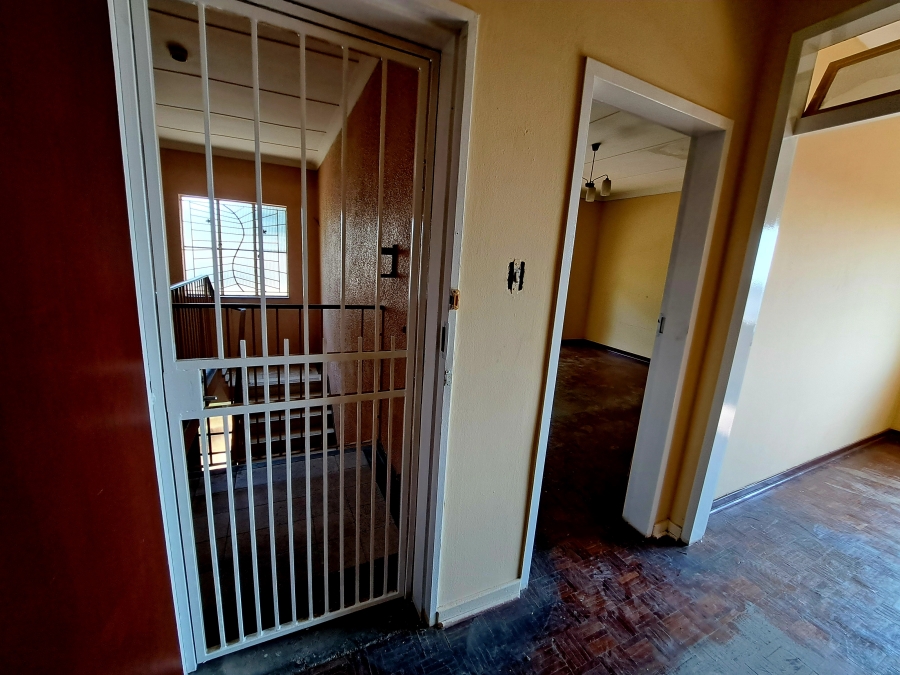 To Let 2 Bedroom Property for Rent in Turffontein Gauteng
