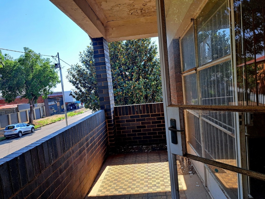To Let 2 Bedroom Property for Rent in Turffontein Gauteng