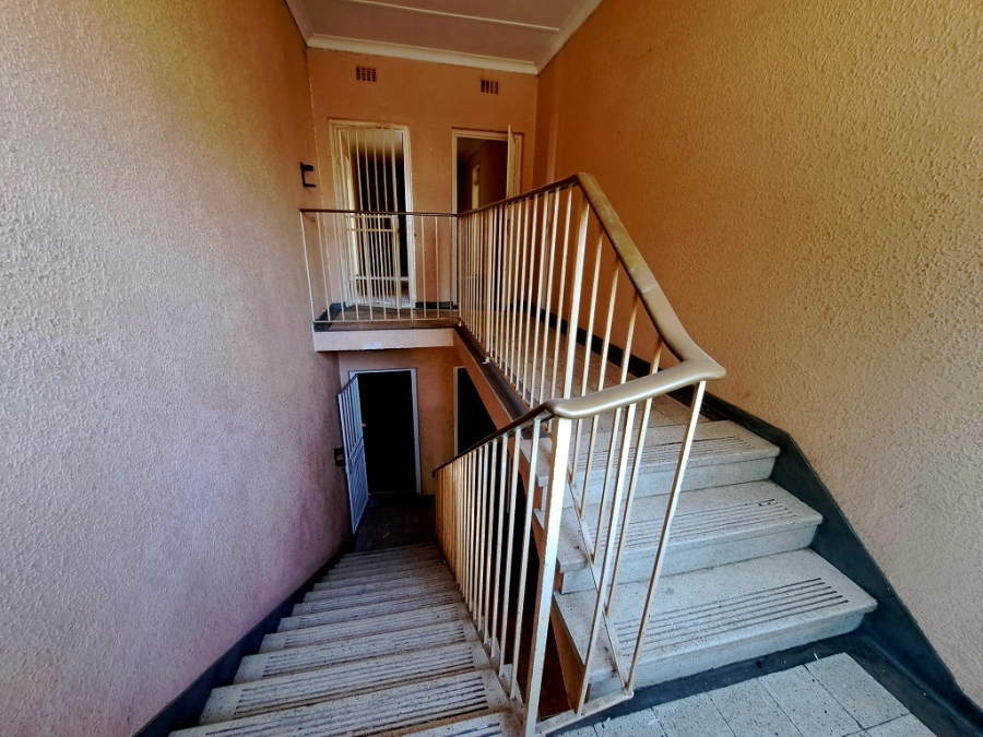 To Let 2 Bedroom Property for Rent in Turffontein Gauteng