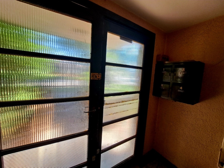 To Let 2 Bedroom Property for Rent in Turffontein Gauteng