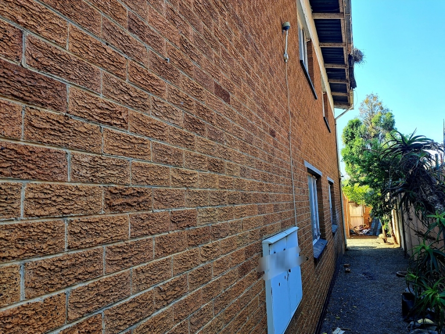 To Let 2 Bedroom Property for Rent in Turffontein Gauteng