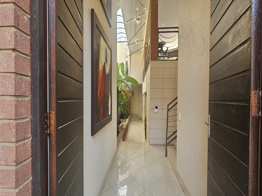 5 Bedroom Property for Sale in Meyersdal Gauteng