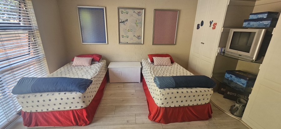 5 Bedroom Property for Sale in Meyersdal Gauteng