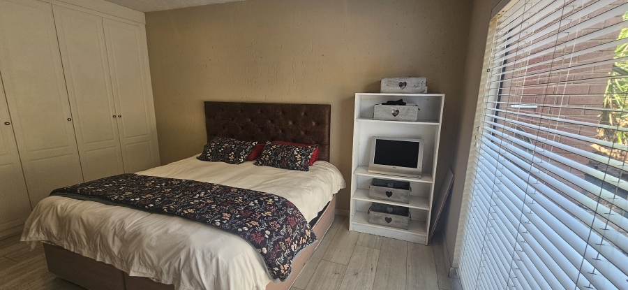 5 Bedroom Property for Sale in Meyersdal Gauteng