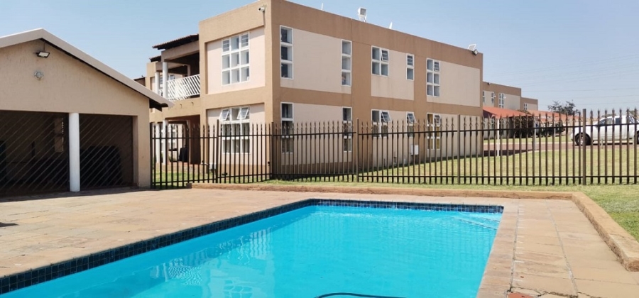 1 Bedroom Property for Sale in Mondeor Gauteng