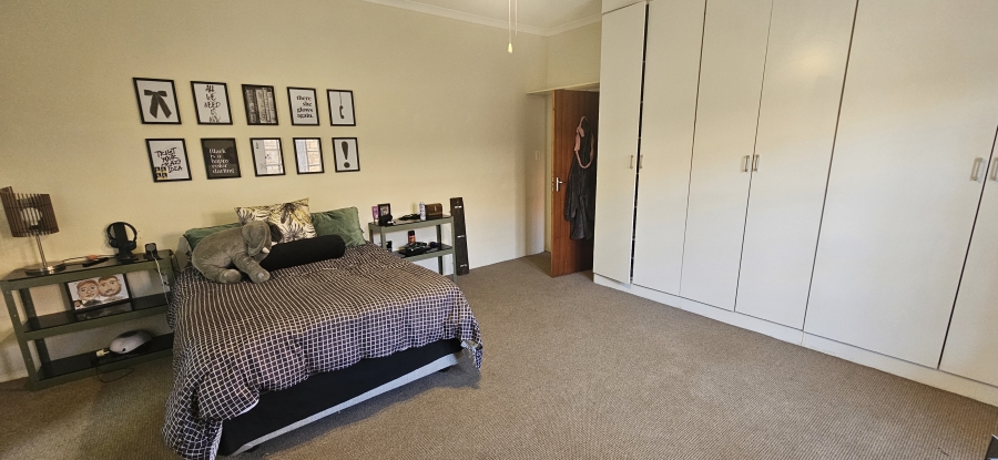4 Bedroom Property for Sale in New Redruth Gauteng