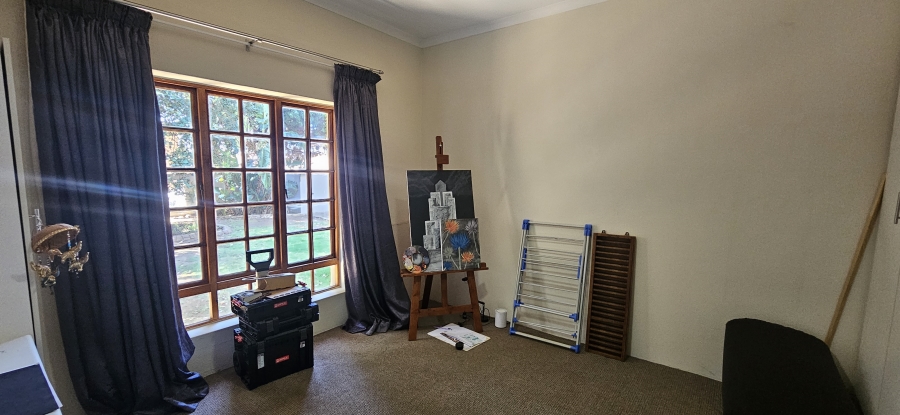4 Bedroom Property for Sale in New Redruth Gauteng