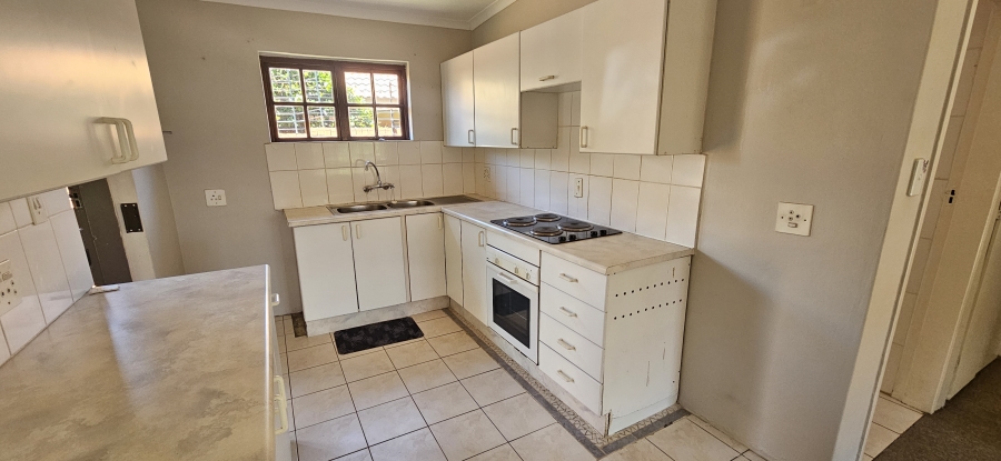4 Bedroom Property for Sale in New Redruth Gauteng