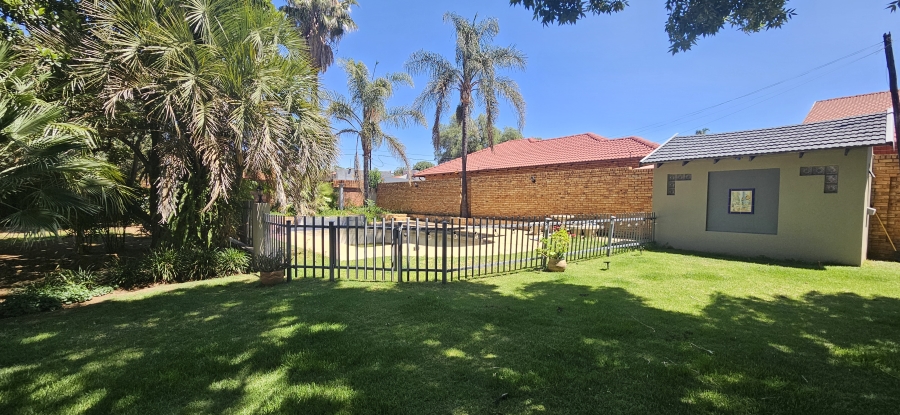 4 Bedroom Property for Sale in New Redruth Gauteng