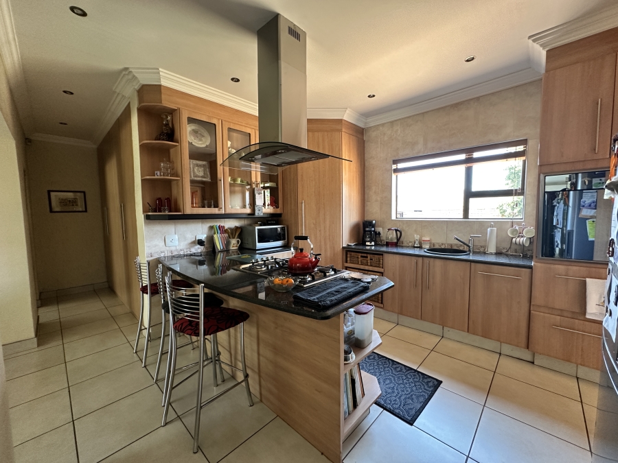 3 Bedroom Property for Sale in Blue Saddle Ranches Gauteng