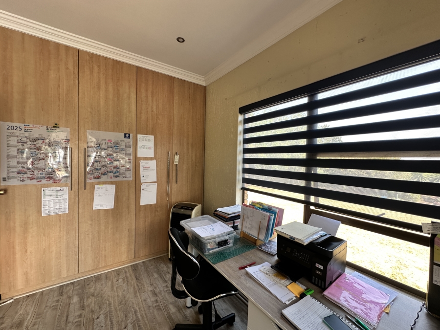 3 Bedroom Property for Sale in Blue Saddle Ranches Gauteng