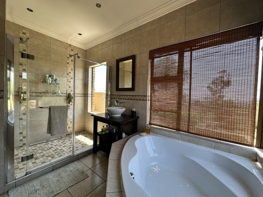 3 Bedroom Property for Sale in Blue Saddle Ranches Gauteng