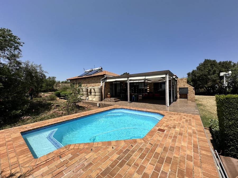 3 Bedroom Property for Sale in Blue Saddle Ranches Gauteng
