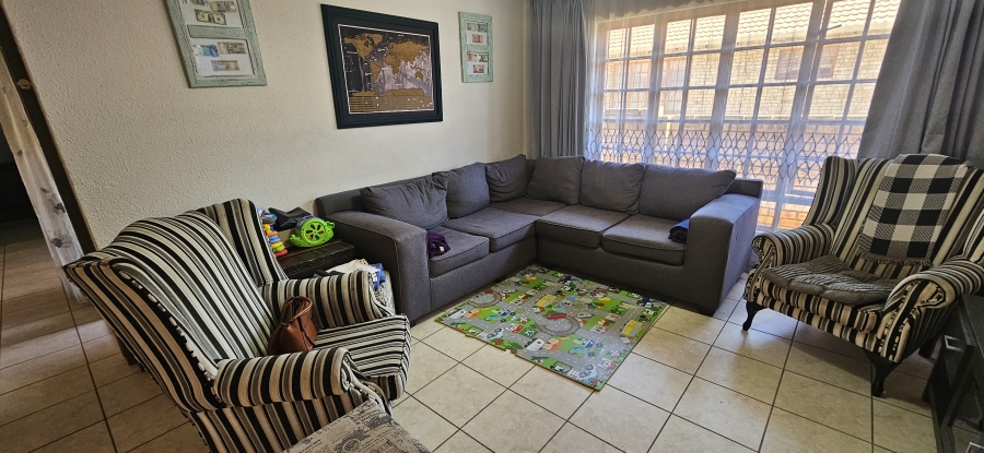3 Bedroom Property for Sale in New Redruth Gauteng