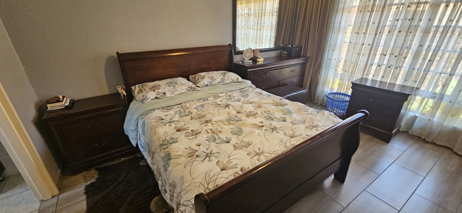 3 Bedroom Property for Sale in New Redruth Gauteng