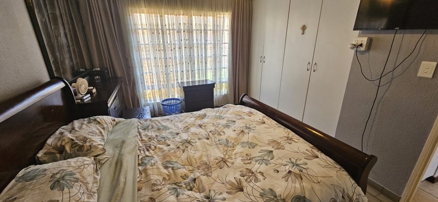 3 Bedroom Property for Sale in New Redruth Gauteng