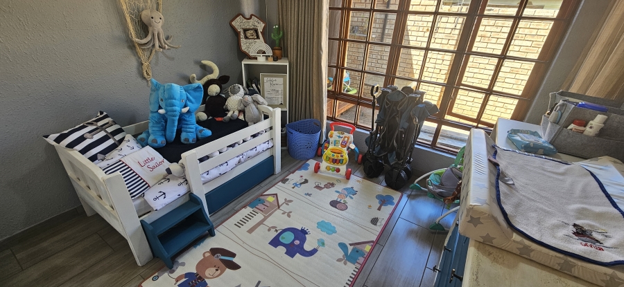 3 Bedroom Property for Sale in New Redruth Gauteng