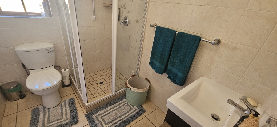 3 Bedroom Property for Sale in New Redruth Gauteng