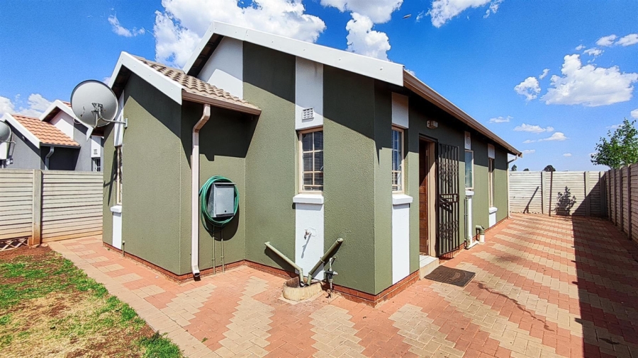 3 Bedroom Property for Sale in Sky City Gauteng