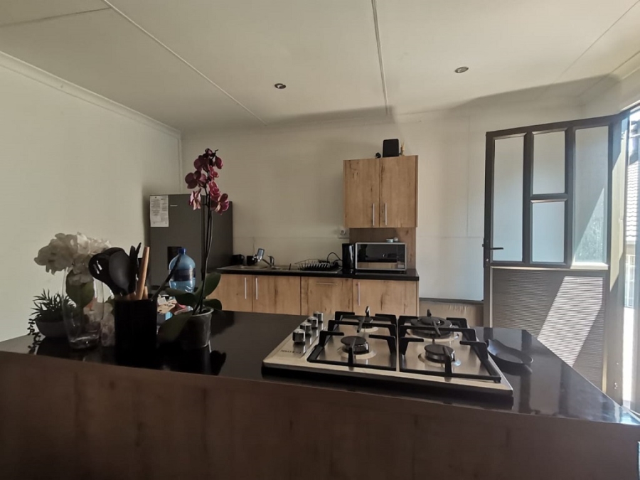 4 Bedroom Property for Sale in Mulbarton Gauteng