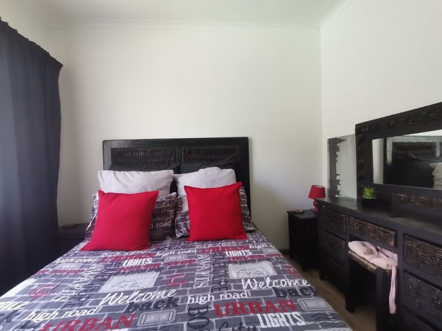4 Bedroom Property for Sale in Mulbarton Gauteng