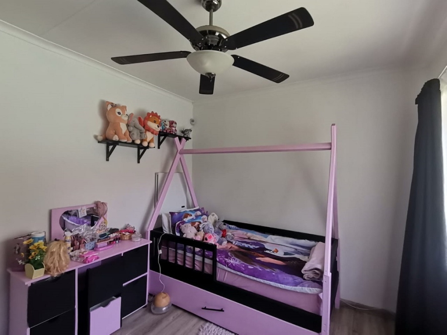 4 Bedroom Property for Sale in Mulbarton Gauteng