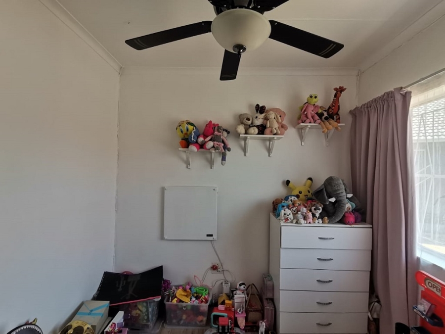 4 Bedroom Property for Sale in Mulbarton Gauteng