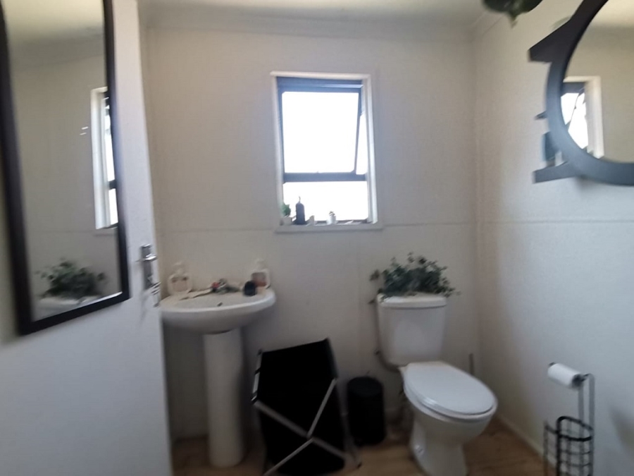 4 Bedroom Property for Sale in Mulbarton Gauteng