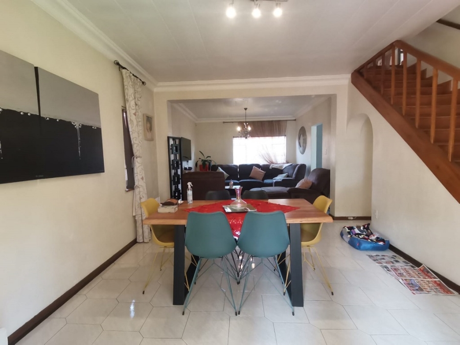 4 Bedroom Property for Sale in Bassonia Gauteng