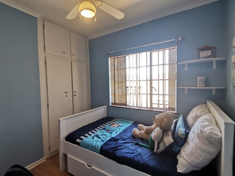 4 Bedroom Property for Sale in Bassonia Gauteng