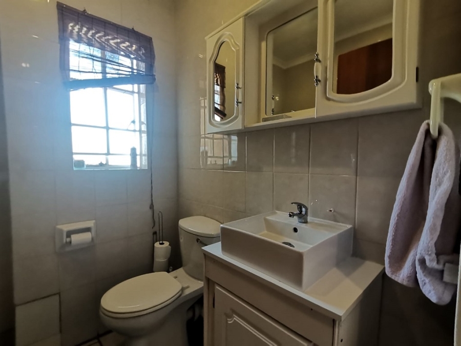 4 Bedroom Property for Sale in Bassonia Gauteng