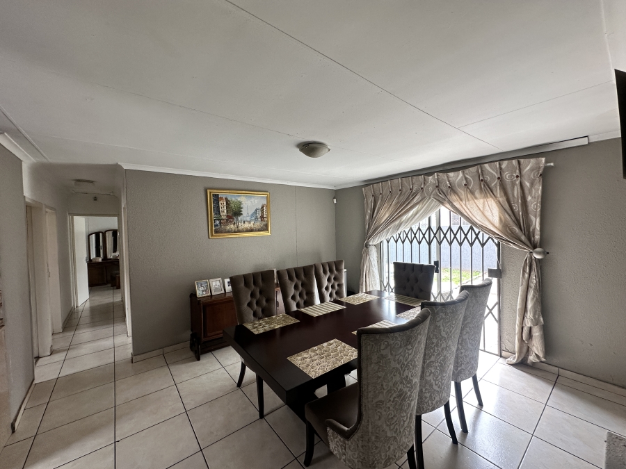 3 Bedroom Property for Sale in Alveda Park Gauteng