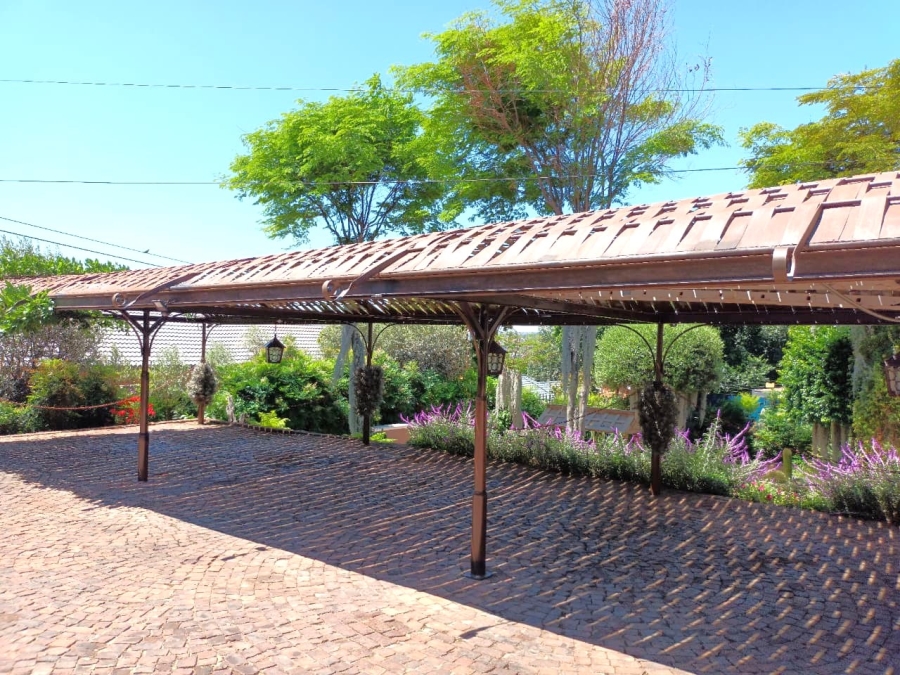 To Let 1 Bedroom Property for Rent in Zwartkop Gauteng