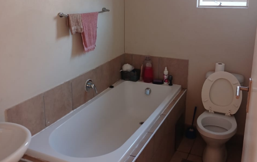 3 Bedroom Property for Sale in Sky City Gauteng