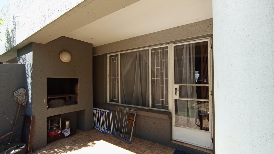 2 Bedroom Property for Sale in Union Gauteng