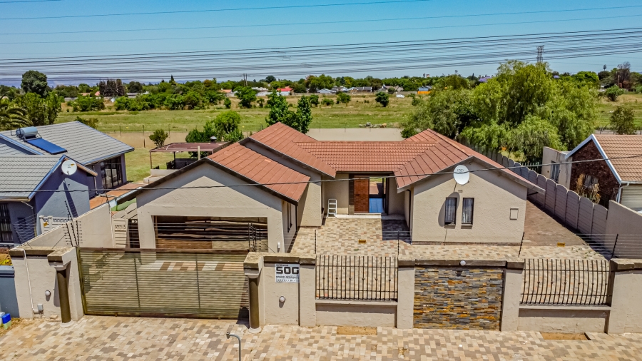 3 Bedroom Property for Sale in Mayberry Park Gauteng