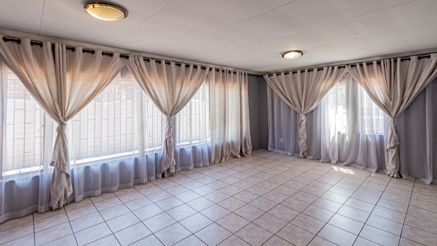 3 Bedroom Property for Sale in Mayberry Park Gauteng