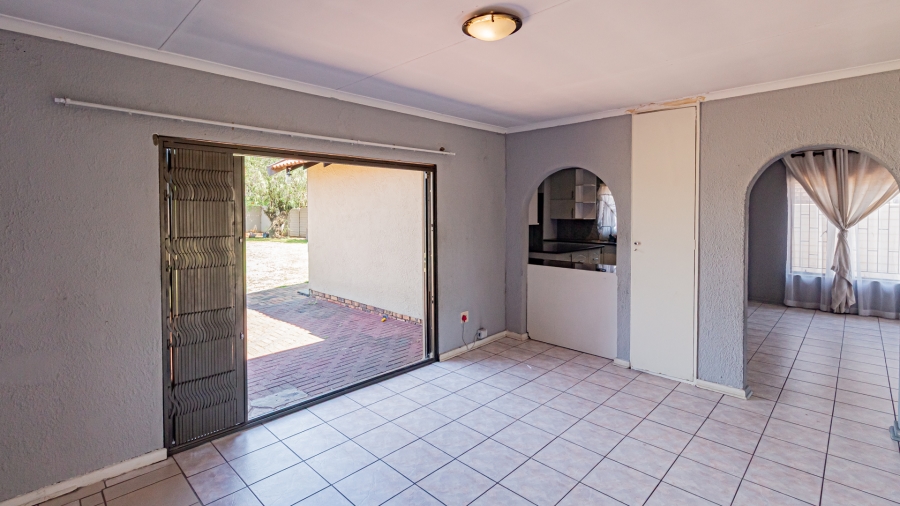3 Bedroom Property for Sale in Mayberry Park Gauteng