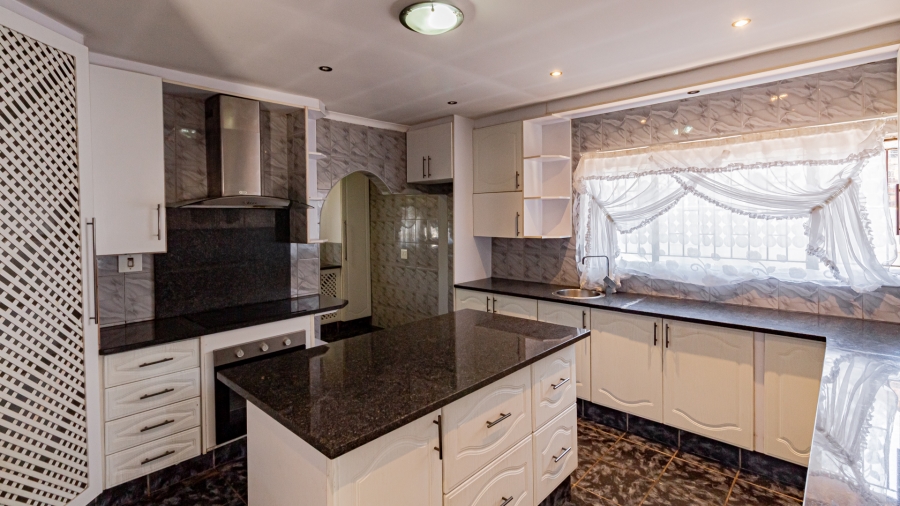 3 Bedroom Property for Sale in Mayberry Park Gauteng