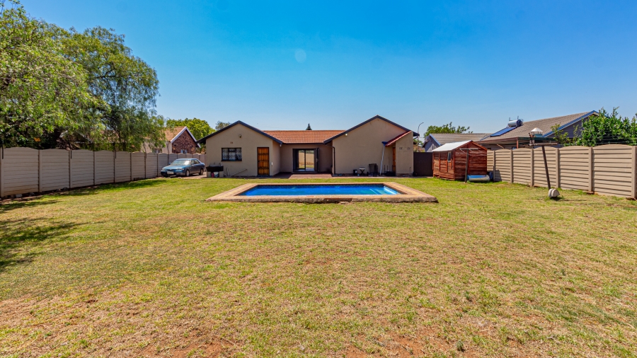 3 Bedroom Property for Sale in Mayberry Park Gauteng