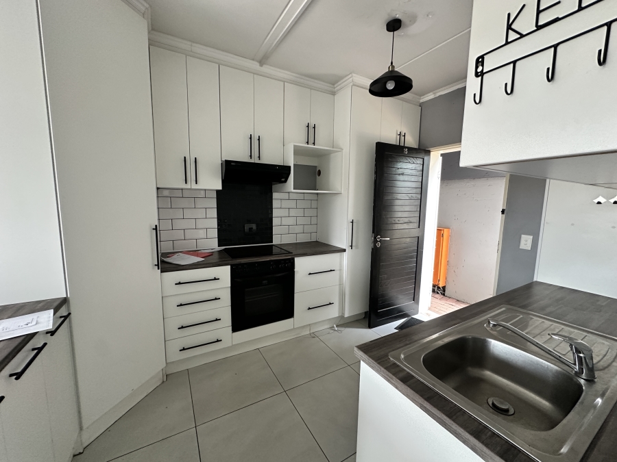 3 Bedroom Property for Sale in Florentia Gauteng
