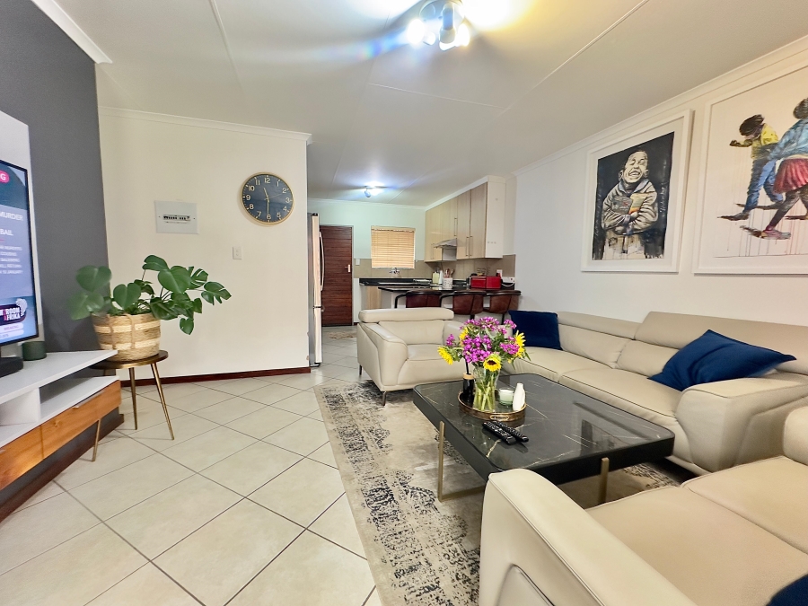 To Let 3 Bedroom Property for Rent in Monavoni Gauteng