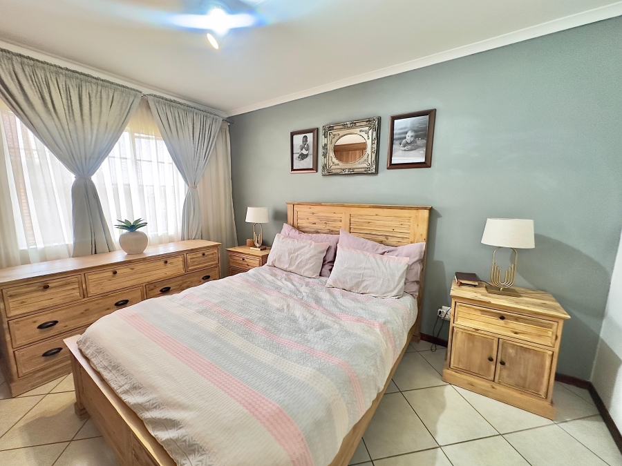 To Let 3 Bedroom Property for Rent in Monavoni Gauteng