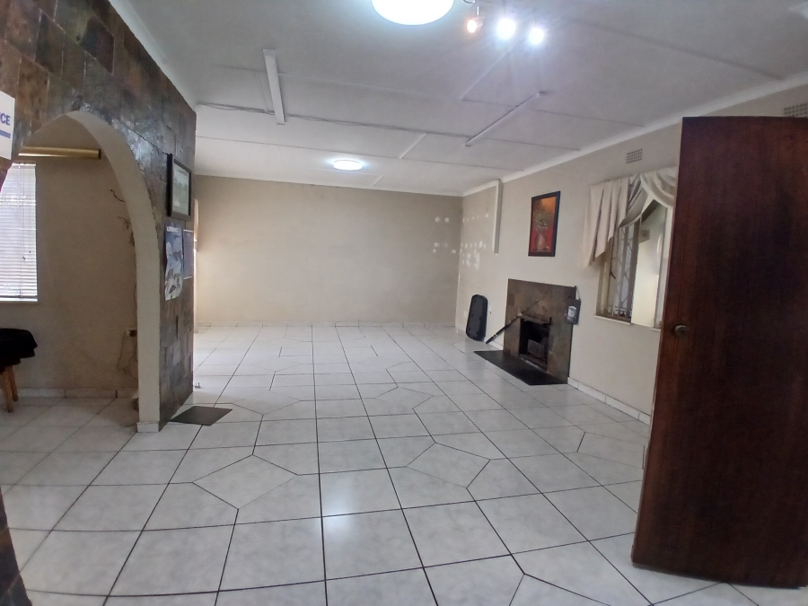 3 Bedroom Property for Sale in Klippoortje Gauteng