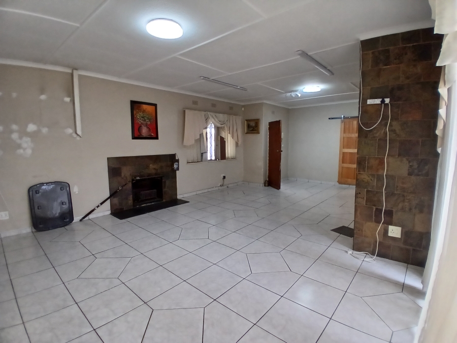 3 Bedroom Property for Sale in Klippoortje Gauteng